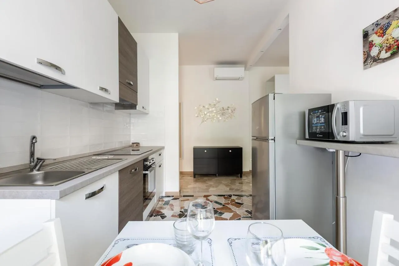 Apartment Piazzale Udine Balcony Apt Milan