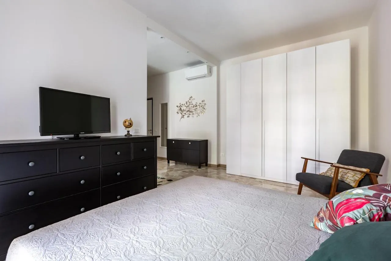 Piazzale Udine Balcony Apt Milan